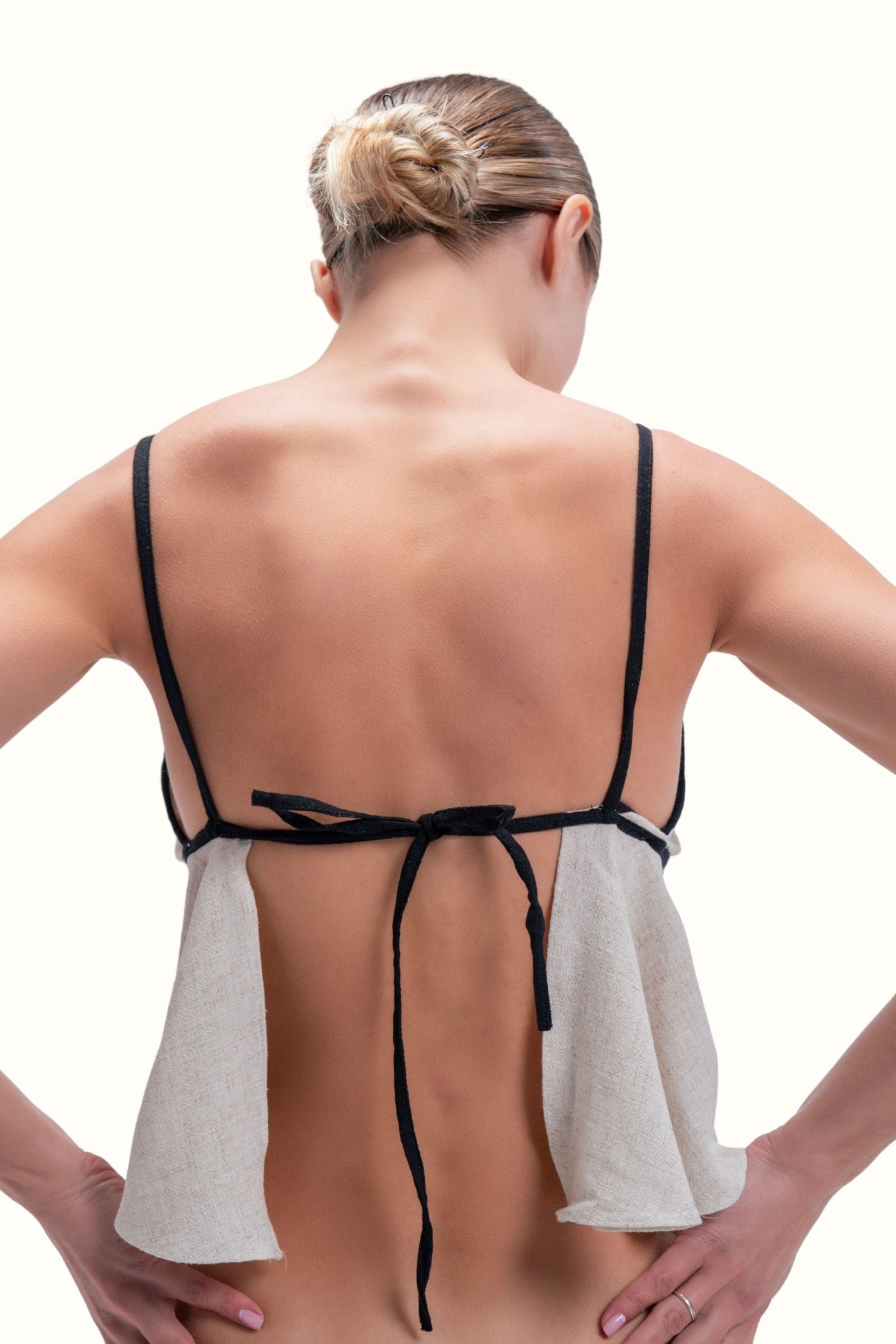 LUCE top with black lining